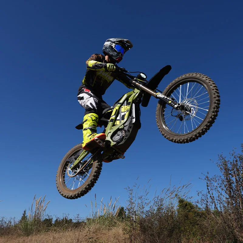 2026 Surron Electric Dirt Bike Light Bee X Off-road Electric Motorcycle 8000W 60V Middrive Motor 40Ah Lithium Lightweight Ebike